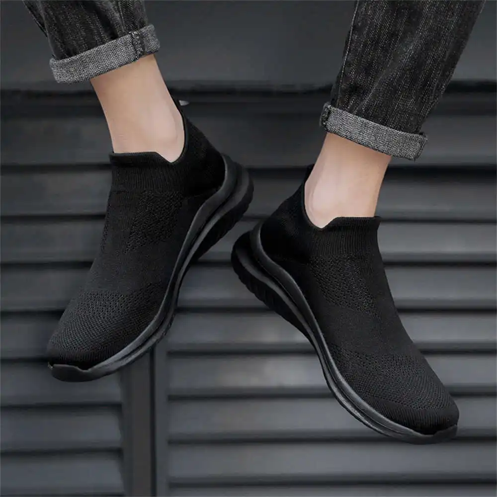 Streetwear Brand Kit - Sepatu olahraga pria, krem lembut baru