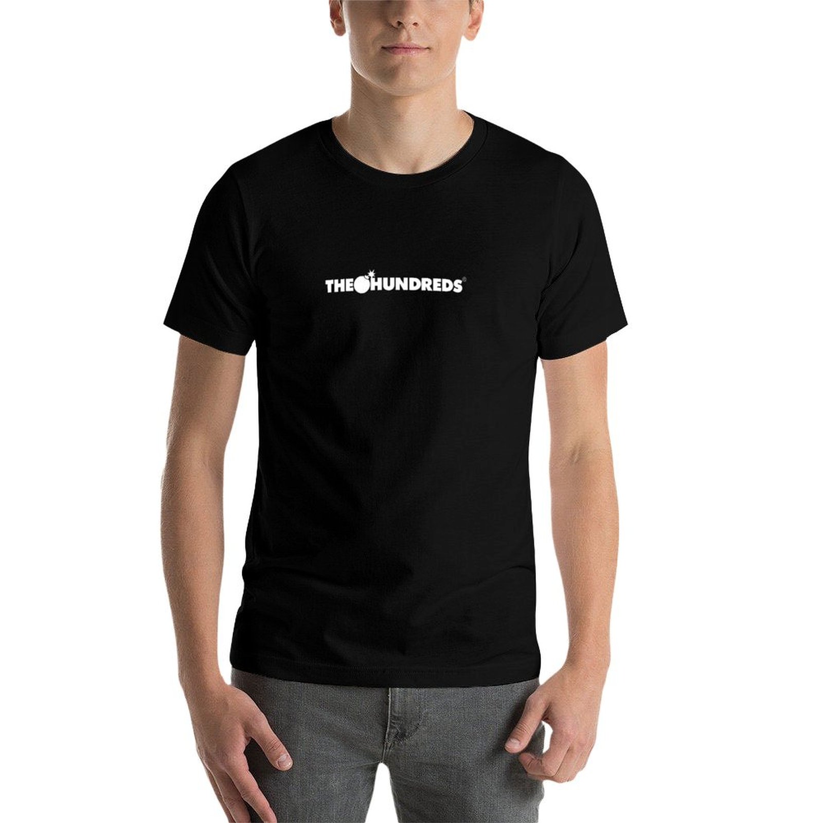 Kaos streetwear berbasis komun - Streetwear Brand Essentials ulasan dan harga