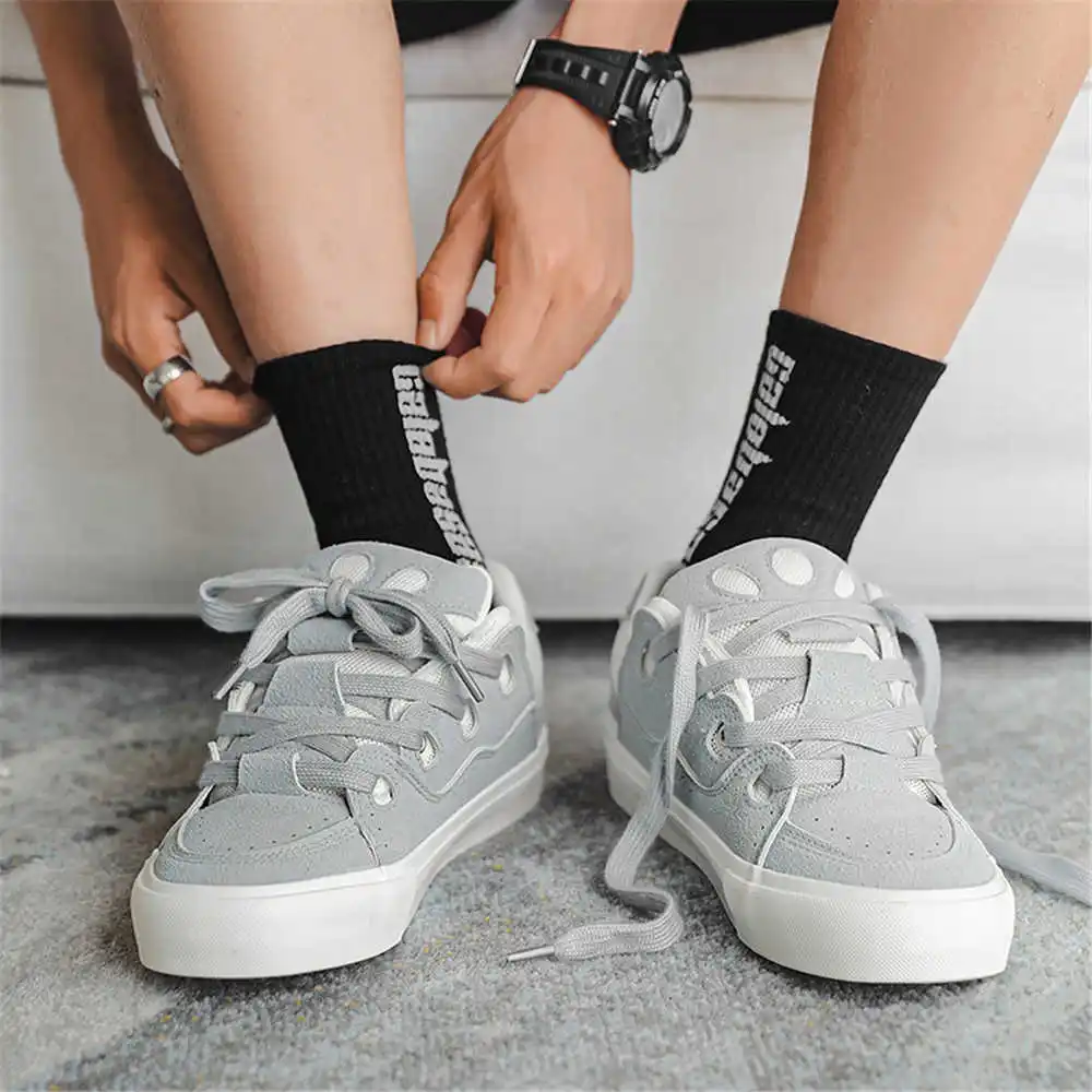 Sepatu bot krem wanita, dengan - Streetwear Brand Kit ulasan dan harga