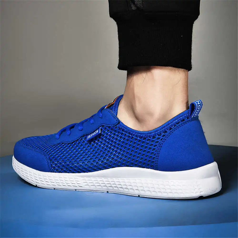 Sepatu kets biru muda untuk pr - Streetwear Brand Kit ulasan dan harga